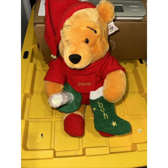 Disney Store Winnie The Pooh Christmas With Milk & Stocking Stuffed Bear 2000 - Picture 1 of 10